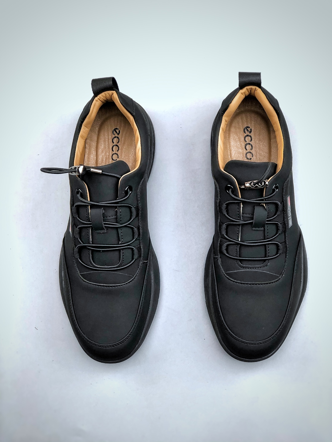 200 ECCO爱步 小红书爆款 新款百搭休闲款