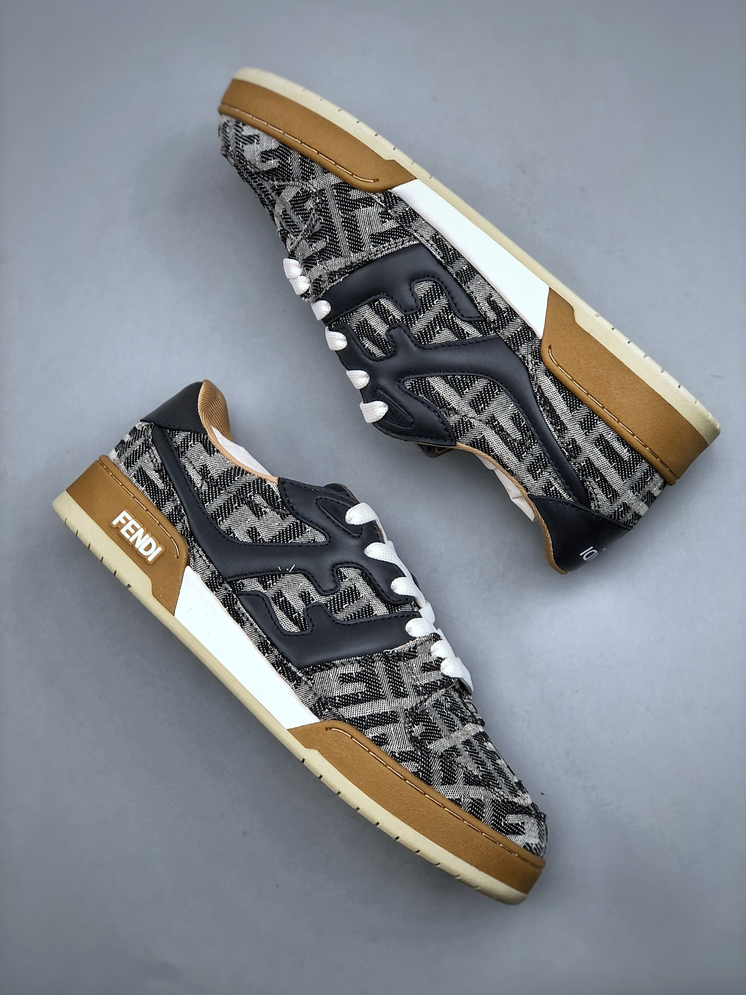 380 广东原装高端品质 FENDI芬迪 Match 圆头厚底 低帮板鞋 Fendi芬迪情侣款休闲鞋