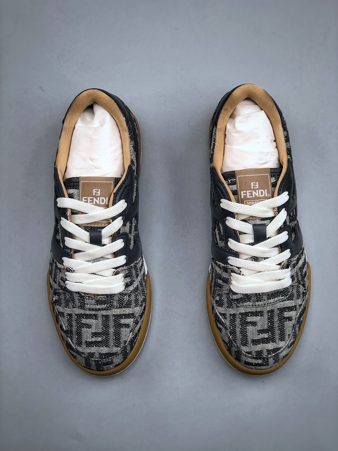 380 广东原装高端品质 FENDI芬迪 Match 圆头厚底 低帮板鞋 Fendi芬迪情侣款休闲鞋
