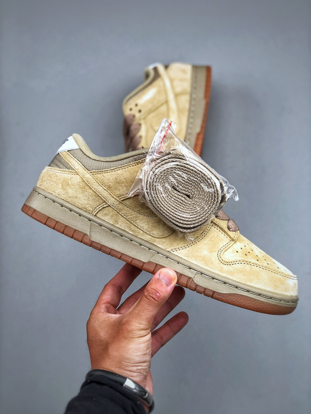 💰320   Nike SB Dunk Low pro    独家版型蒸餾加工帶來的是更好的视觉和脚感体验 超高清洁度 皮料切割干净无任何毛边 细节完美 货号：HJ0367 200 尺码：36-46（半）