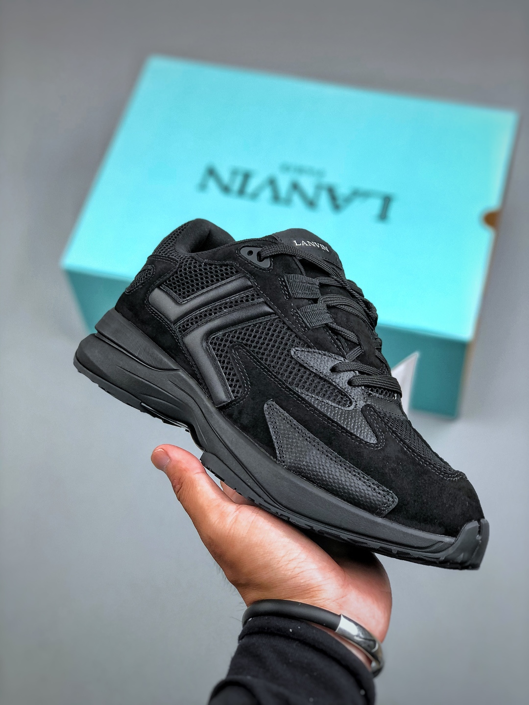 360 LANVIN|浪凡时尚休闲运动鞋 情侣款 LANVIN|浪凡时尚休闲运动鞋-Chinese UA Cheap High Quatity Brand Clothes Bags handbags Sneakers wholesale wholesaler seller from China Factory suppliers Fashion Clothing Shoes best Quality Beautiful Price 360 LANVIN|浪凡时尚休闲运动鞋 情侣款 LANVIN|浪凡时尚休闲运动鞋