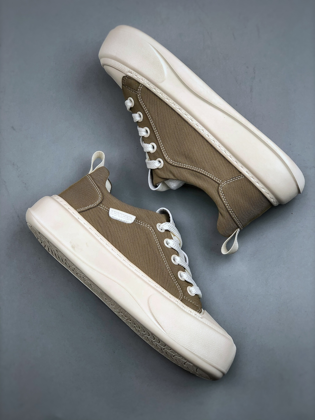 220 ECCO爱步 广东原版透气 配备原版三件套 防尘纸 高弹大底 全头层牛皮 新款百搭休闲款