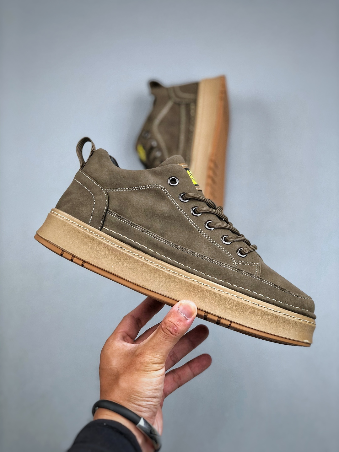 260 E/CAT卡特新款男士户外运动舒适出行防滑轻便满帮休闲鞋靴