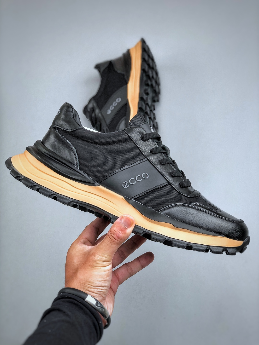 300 Ecco爱步男鞋百搭运动鞋男款 四季款阿甘鞋休闲华夫鞋复古跑鞋