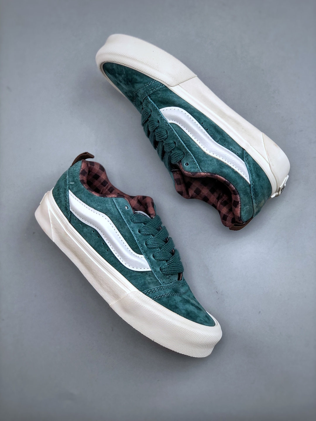 Vans Knu Skool Green Suede Low-Top Sneakers - Unisex, Cushioned, Anti-Slip 10 cmp i1756932969497 280 0 8