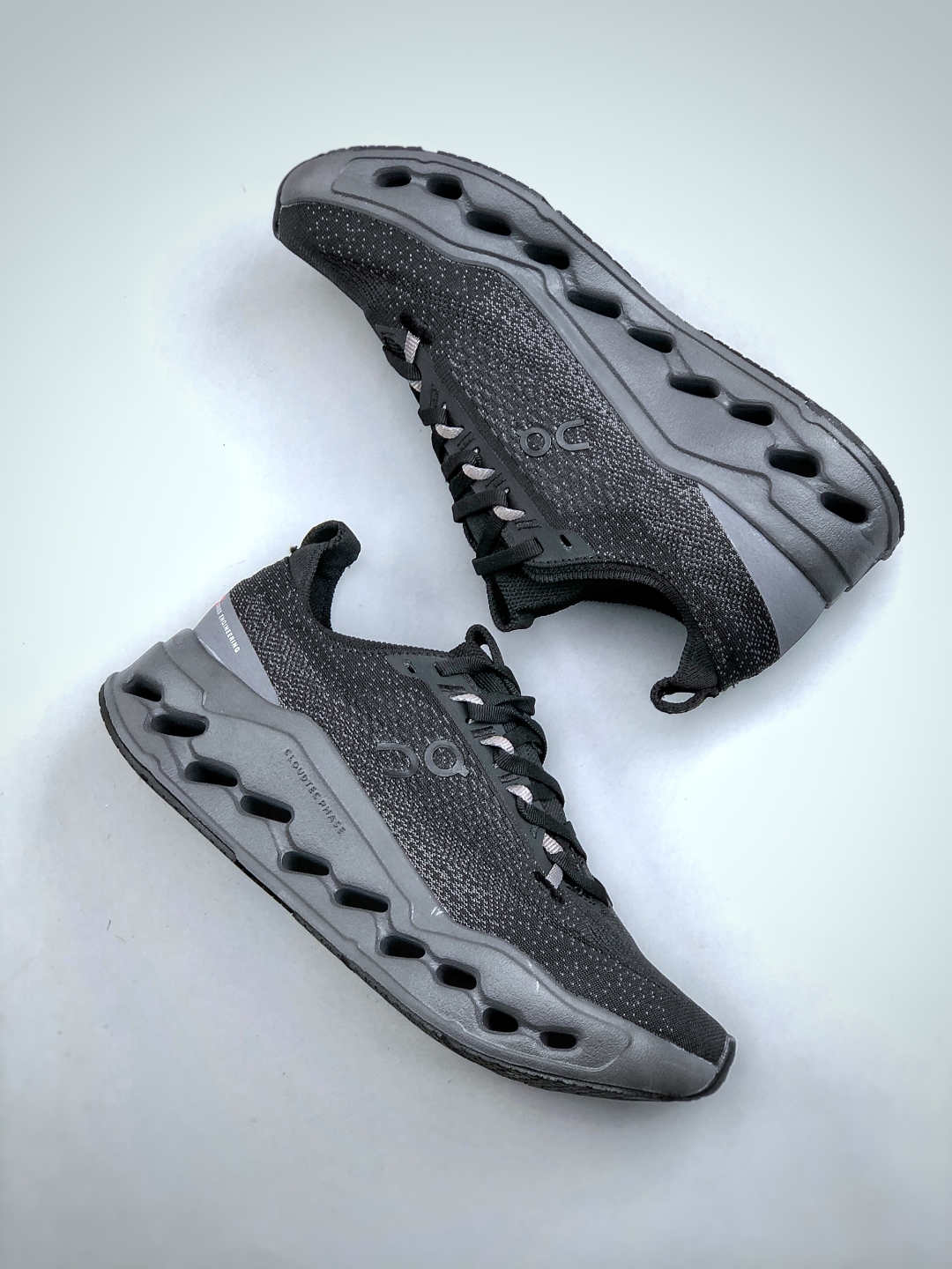 On Cloudsurfer Max Training Shoes - Lightweight & Cushioned for Comfort 10 cmp i1756933058640 5493 0 8