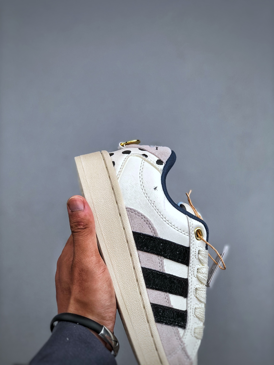Adidas Campus OOS Beta: Classic Retro Low-Top Sneakers - Style & Comfort 7 cmp i1756933266720 2822 0 5