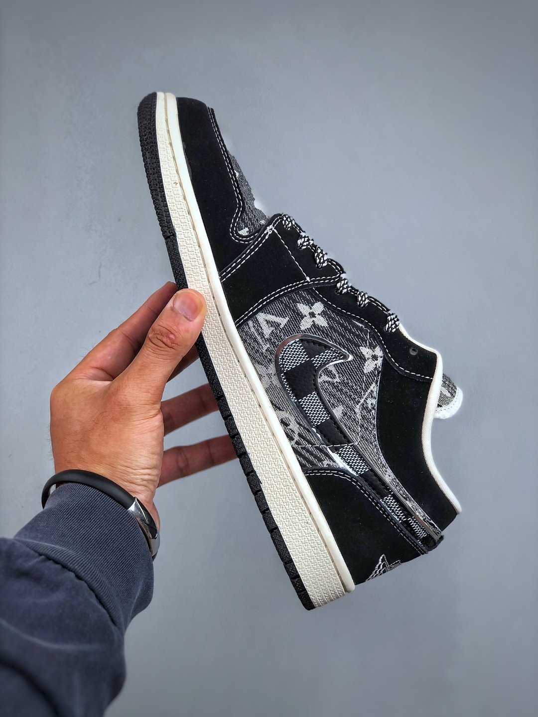 Nike Air Jordan 1 Low x Louis Vuitton Custom Sneakers - Limited Edition 3 cmp i1756933454823 6564 0 1