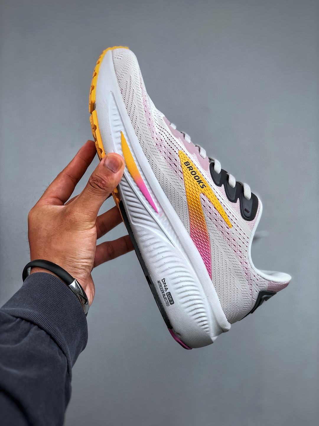 Brooks Ghost 17: Cushioned Running Shoes for Marathon & Everyday Training 3 cmp i1756933620127 7619 0 1