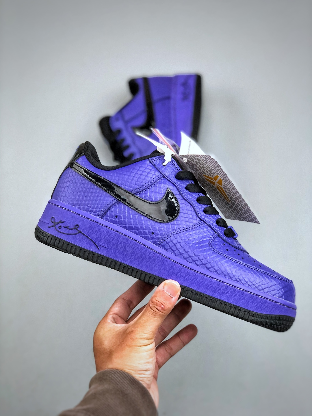 顶级 NIKE AIR FORCE 1 LOW 科比联名款 II7062-500