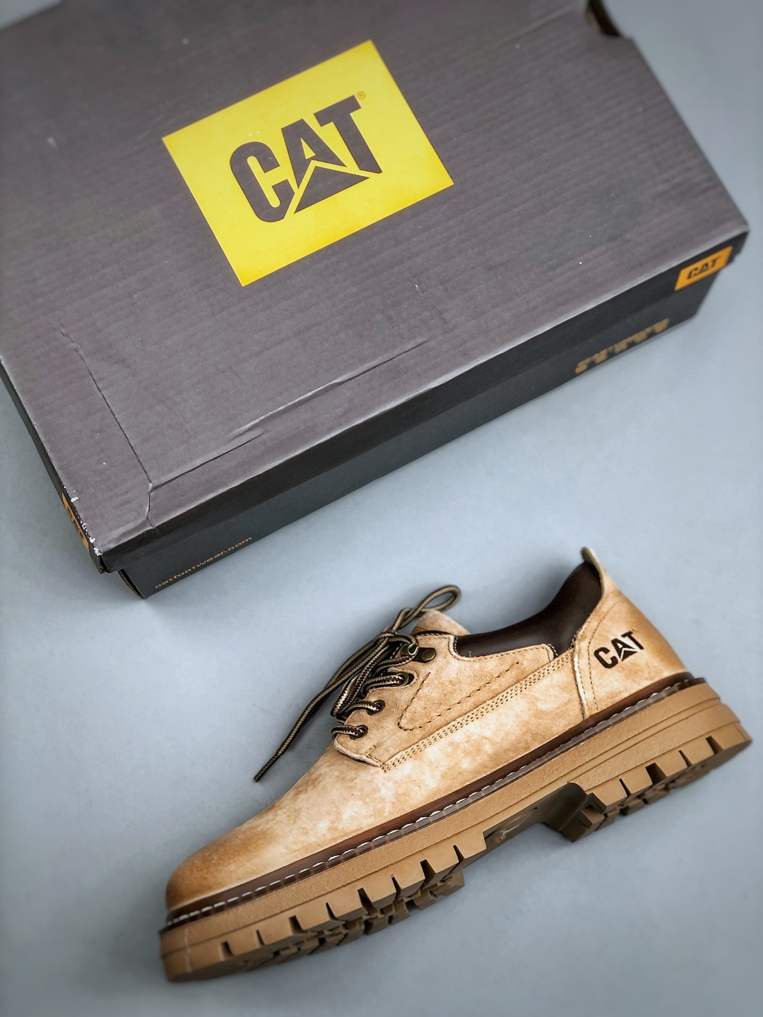 新货CAT卡特 经典百搭户外低帮休闲工装靴-Top High Quatity Cheap Sneakers Fashion Clothing Clothes Bags handbags Shoes of all Brand wholesale With The best Quality And Beautiful Price from China Factory Chinese suppliers wholesaler seller 新货CAT卡特 经典百搭户外低帮休闲工装靴