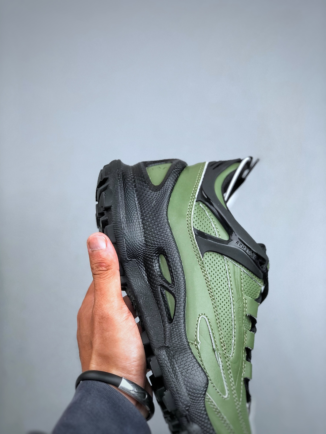 ECCO爱步 小红书爆款 新款百搭休闲款 Ecco/爱步男士跑步鞋休闲鞋透气轻质系带轻便运动鞋