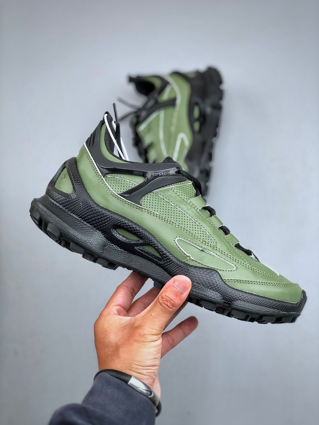 ECCO爱步 小红书爆款 新款百搭休闲款 Ecco/爱步男士跑步鞋休闲鞋透气轻质系带轻便运动鞋