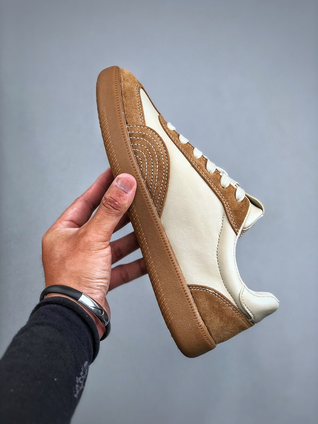 Gucci Screener High-Top Sneaker, Leather Casual Shoes, Size 39-44 3 cmp i1757362982983 8170 0 1