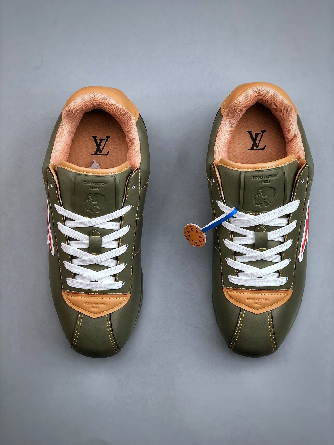 420 当季新款 LV BUTTERSOFT 运动鞋 本款 LV Buttersoft 运动鞋