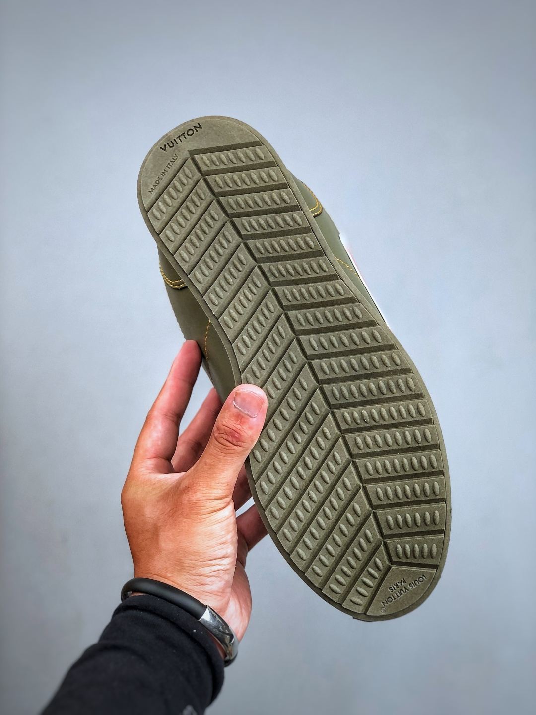 420 当季新款 LV BUTTERSOFT 运动鞋 本款 LV Buttersoft 运动鞋