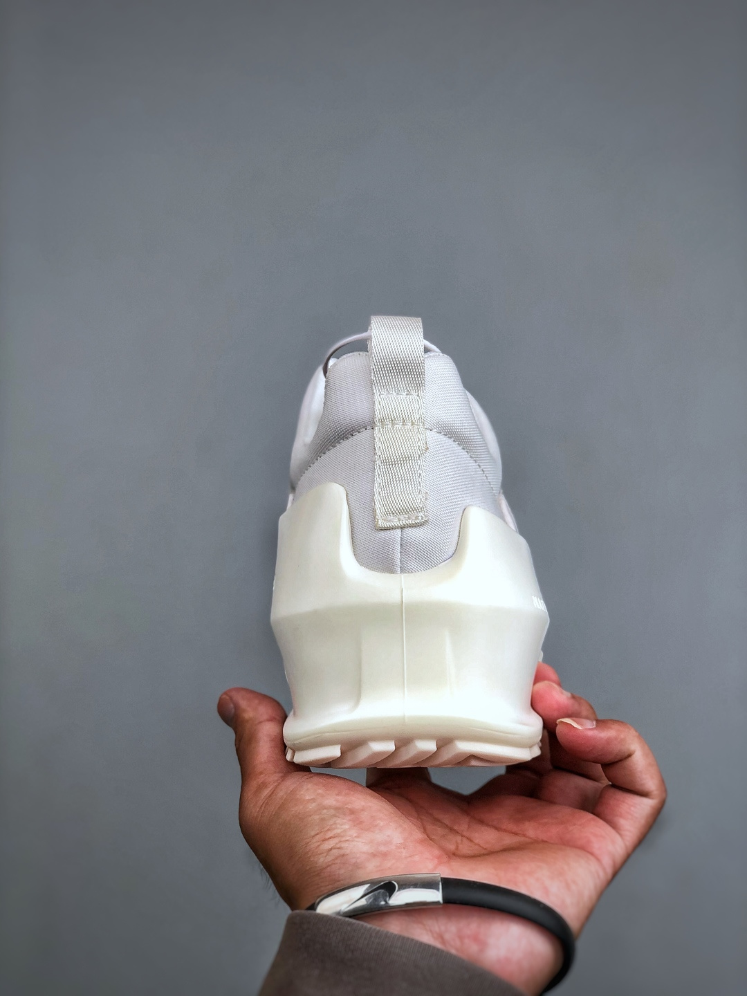 300 ECCO爱步男士休闲运动鞋 缓震牛皮跑步鞋 BIOM2.0系列新款