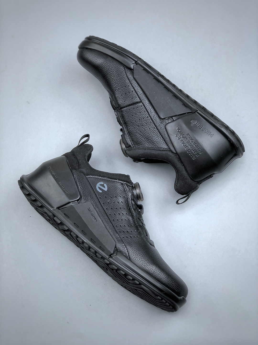 ECCO爱步男士休闲运动鞋 缓震牛皮跑步鞋