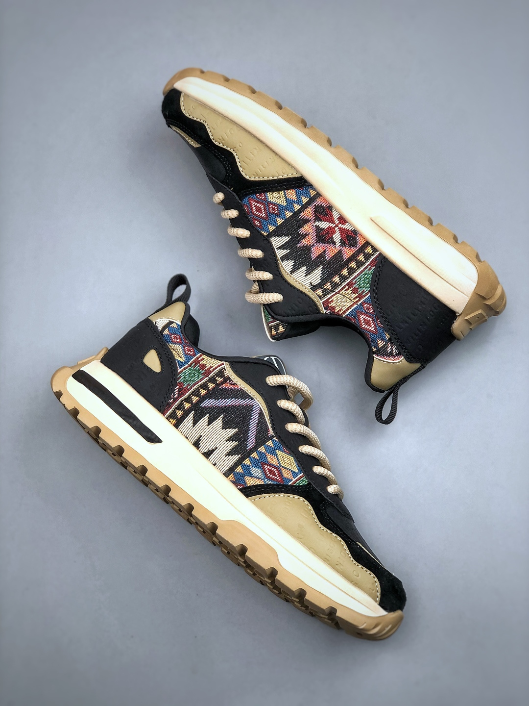 /Dior D-Sketch 运动鞋于迪奥 25ss 春夏成衣系列发布秀精彩亮相-Top High Quatity Cheap Sneakers Fashion Clothing Clothes Bags handbags Shoes of all Brand wholesale With The best Quality And Beautiful Price from China Factory Chinese suppliers wholesaler seller /Dior D-Sketch 运动鞋于迪奥 25ss 春夏成衣系列发布秀精彩亮相