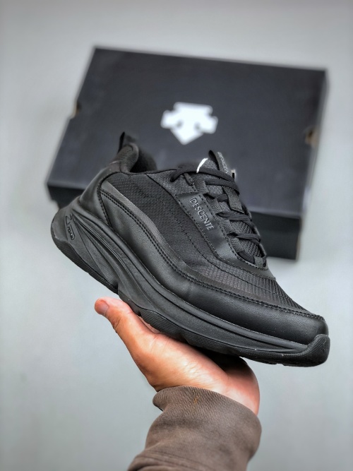 Descente Lightweight Cushioning Breathable Fashion Casual Men's Trail Running Shoes 1 Descente Lightweight Cushioning Breathable Fashion Casual Men's Trail Running Shoes