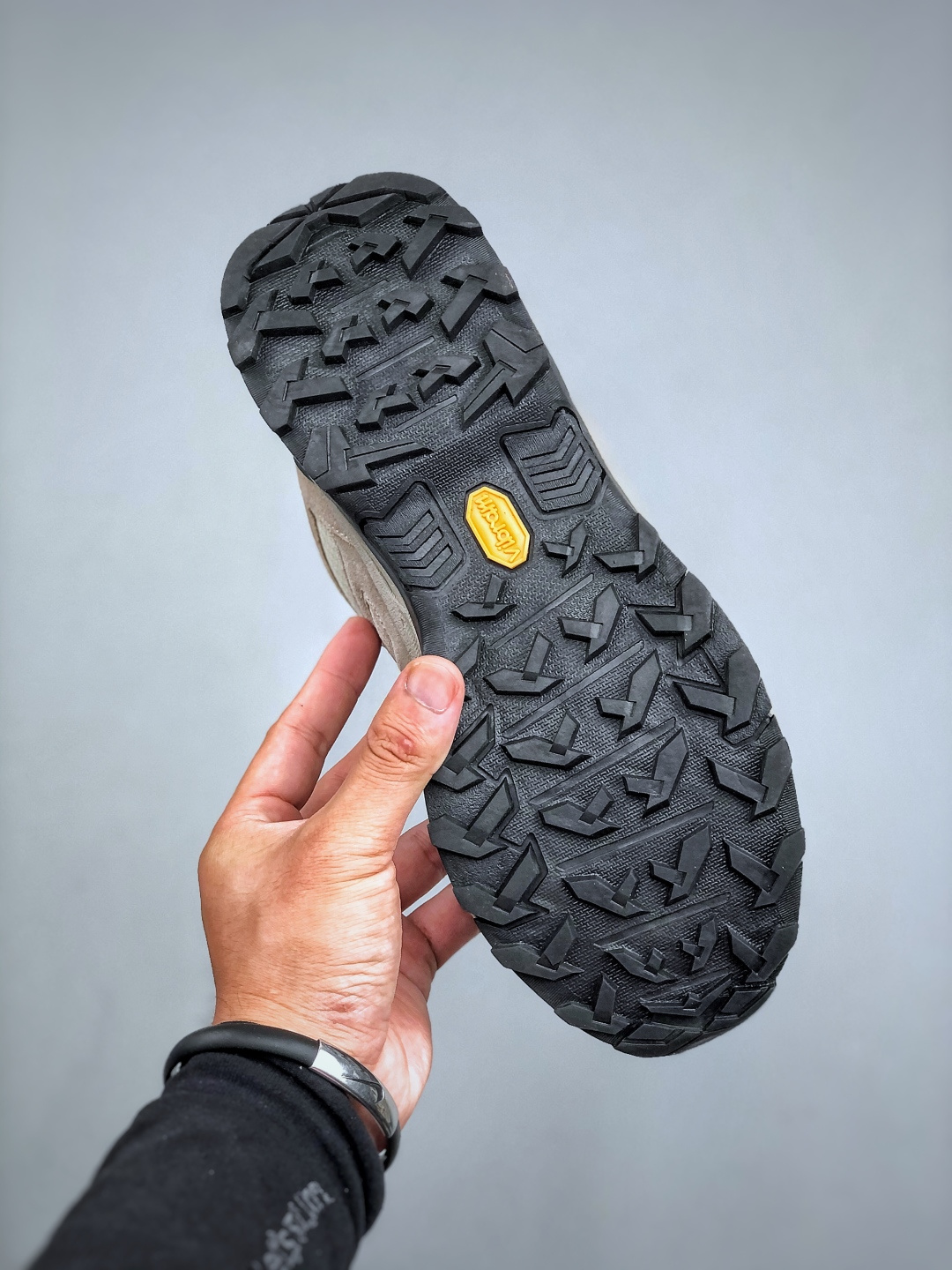 240 新货Columbia 哥伦比亚户外登山鞋休闲鞋户外越野徒步鞋-Chinese UA Cheap High Quatity Brand Clothes Bags handbags Sneakers wholesale wholesaler seller from China Factory suppliers Fashion Clothing Shoes best Quality Beautiful Price 240 新货Columbia 哥伦比亚户外登山鞋休闲鞋户外越野徒步鞋