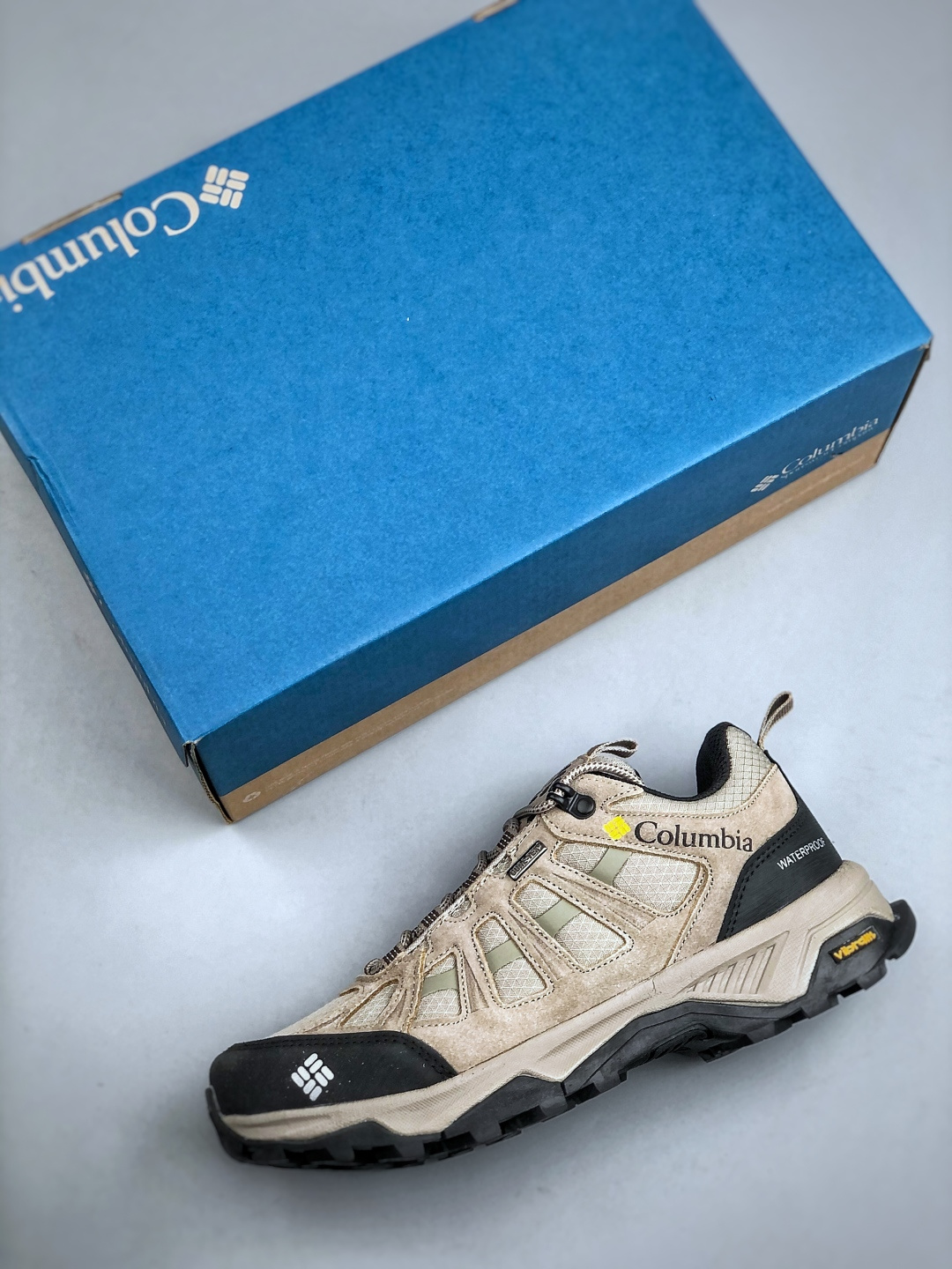 240 新货Columbia 哥伦比亚户外登山鞋休闲鞋户外越野徒步鞋-Chinese UA Cheap High Quatity Brand Clothes Bags handbags Sneakers wholesale wholesaler seller from China Factory suppliers Fashion Clothing Shoes best Quality Beautiful Price 240 新货Columbia 哥伦比亚户外登山鞋休闲鞋户外越野徒步鞋