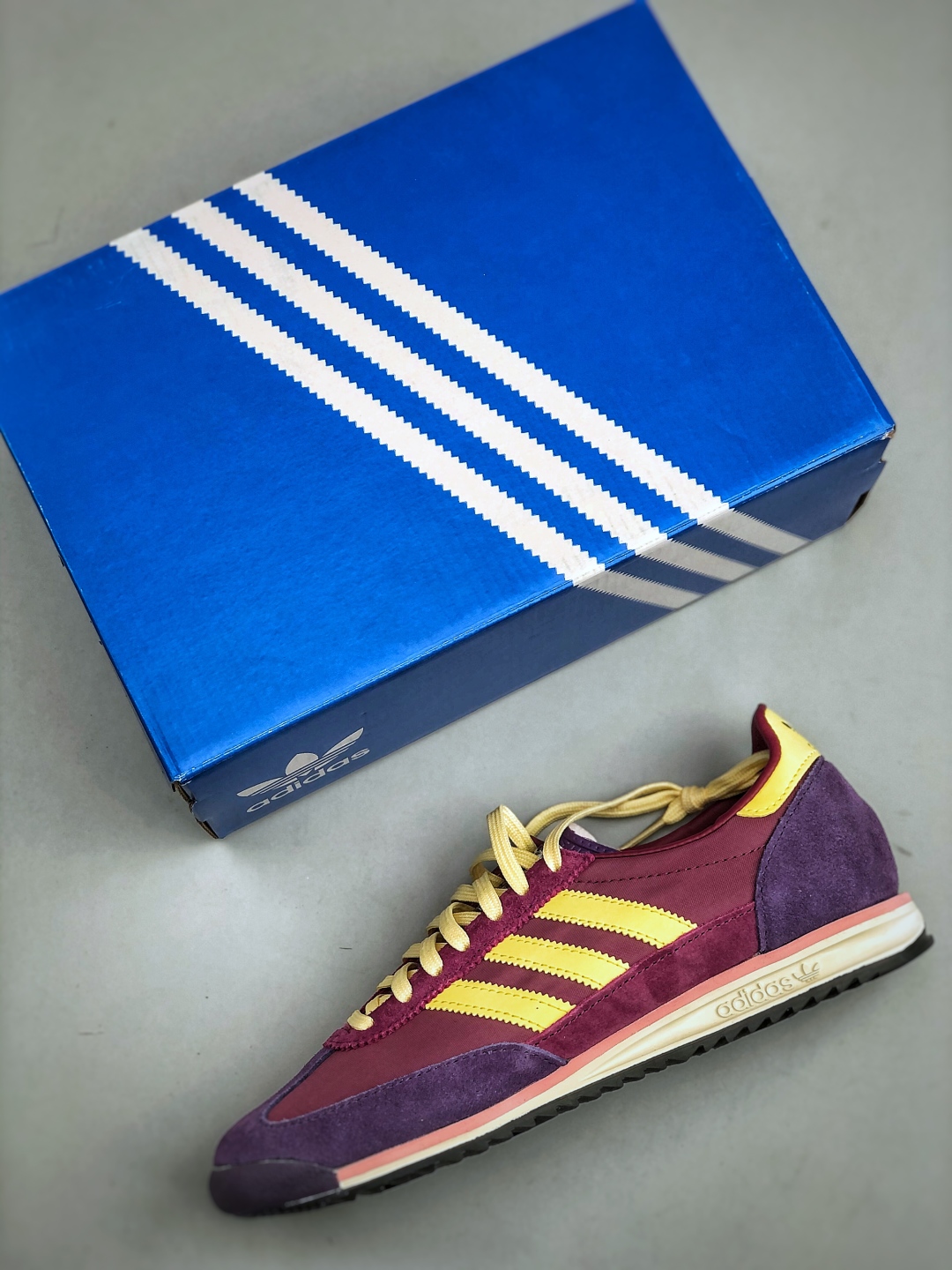 💰220 Adidas  SL 72 0G W系列 德训足球风百搭低帮休闲运动板鞋 JQ8376 尺码：36-40（半）