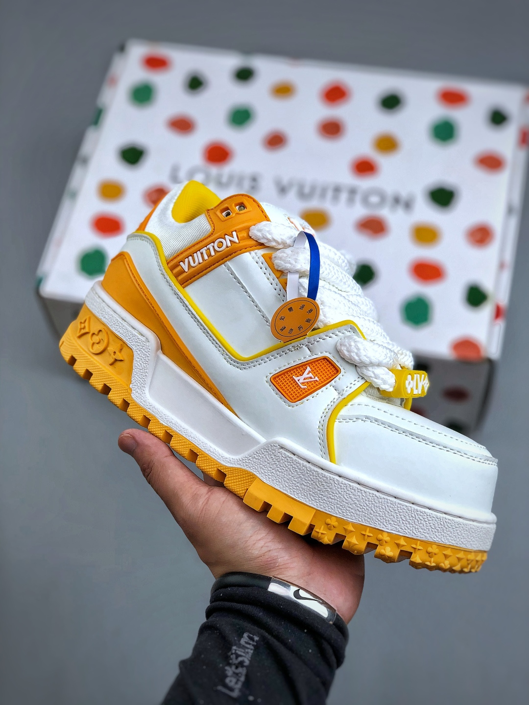 Louis Vuitton ARCH LIGHT SNEAKER TPR Sole - Perfect Original Last Shape