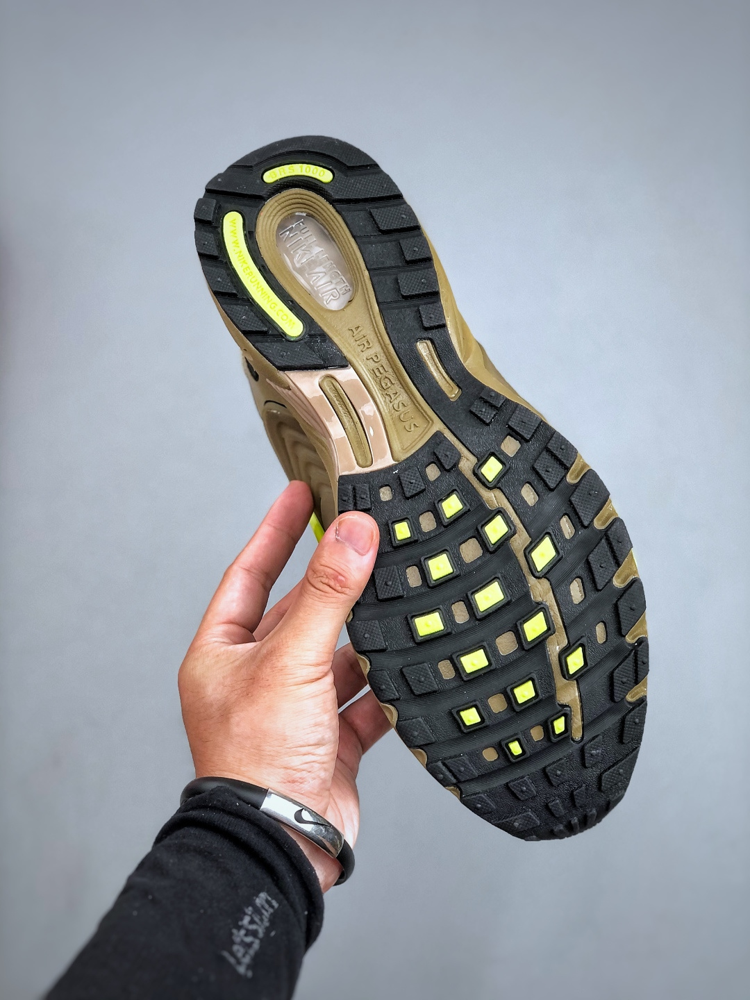 Nike Air Pegasus Wave Neutral Olive Running Shoes - IB0612-200 9 cmp i1760721865584 1542 0 7