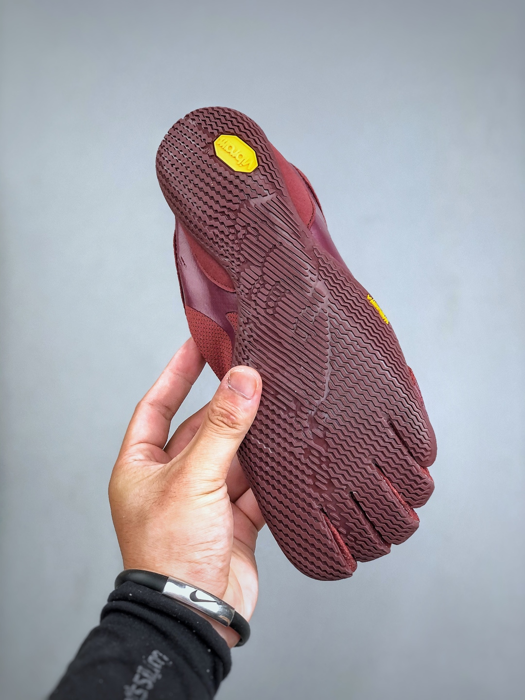 Vibram FiveFingers Low-Cut Burgundy Training Barefoot Shoes - Size 36-40 9 cmp i1760722190083 1700 0 7