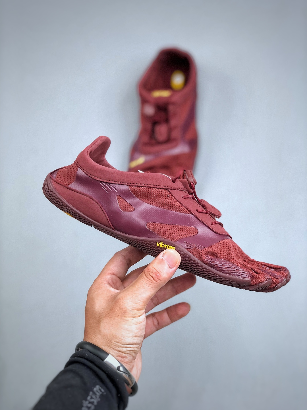 Vibram FiveFingers Low-Cut Burgundy Training Barefoot Shoes - Size 36-40 5 cmp i1760722190263 9950 0 3