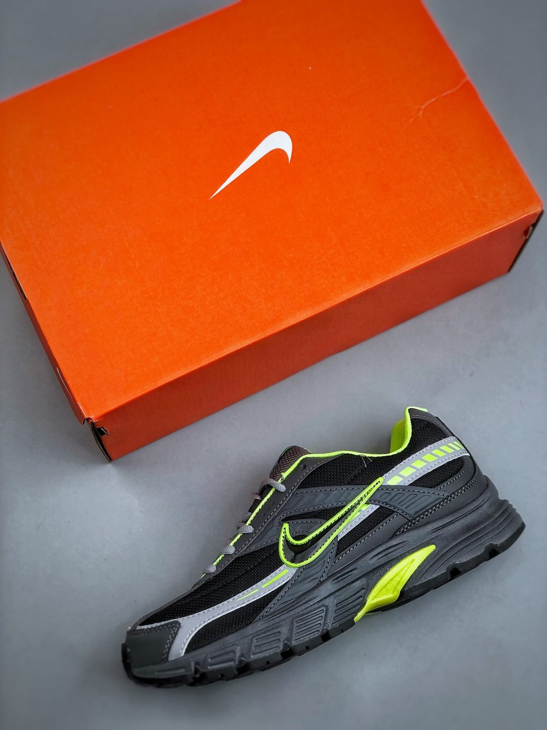 Nike Initiator Retro Running Shoes - Breathable Comfort & Durable Traction 4 cmp i1760722266295 5307 0 2