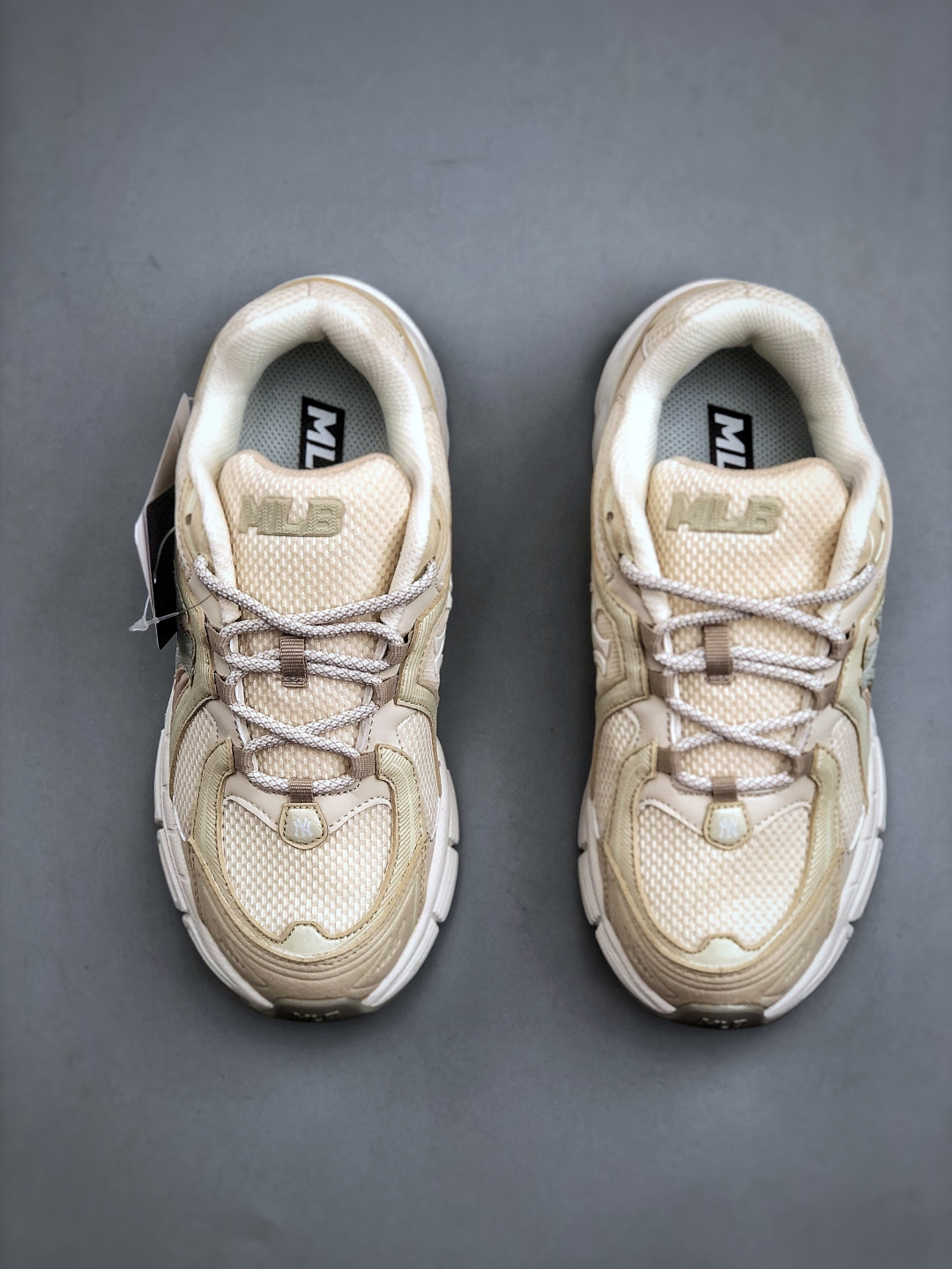 MLB Chunky Liner Sneakers: Stylish & Comfortable Street Fashion Footwear 6 cmp i1760722793056 379 0 4