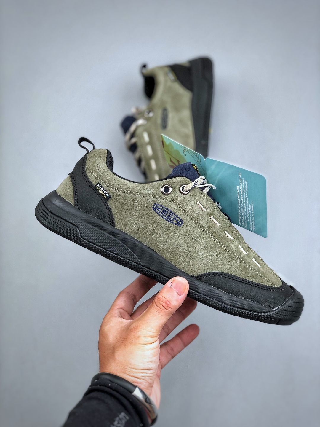 💰240美国人气户外品牌-科恩Keen Jasper 2 WP 贾斯珀都市系列复古低帮系带户外风露营徒步登山运动训练鞋 原楦型开发纸版#采用固色翻毛皮鞋面材质#内嵌高密度EVA发泡缓震脚垫#外置一体式包裹防滑防剐蹭耐磨橡胶大底❗向经典的90年代致敬！山系神级鞋履 
尺码：38-45