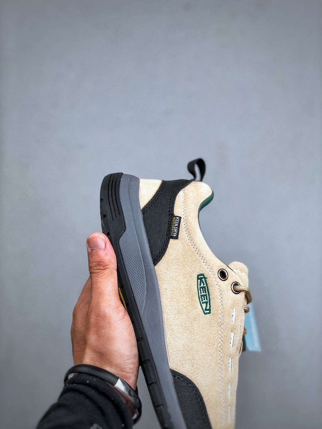 💰240美国人气户外品牌-科恩Keen Jasper 2 WP 贾斯珀都市系列复古低帮系带户外风露营徒步登山运动训练鞋 原楦型开发纸版#采用固色翻毛皮鞋面材质#内嵌高密度EVA发泡缓震脚垫#外置一体式包裹防滑防剐蹭耐磨橡胶大底❗向经典的90年代致敬！山系神级鞋履 
尺码：38-45