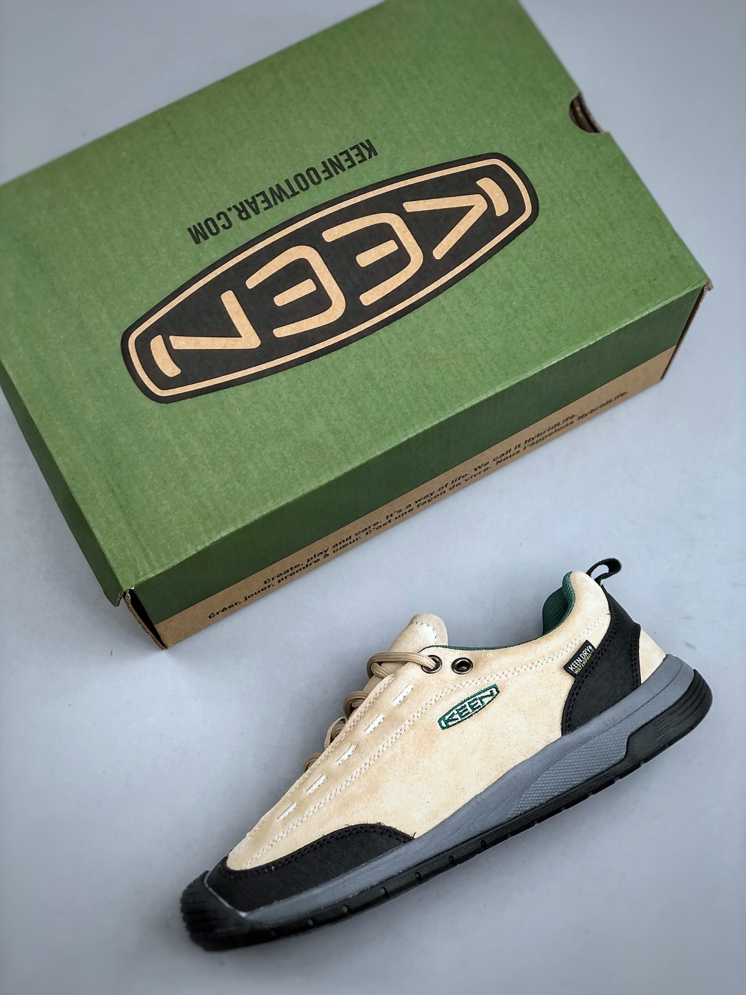 💰240美国人气户外品牌-科恩Keen Jasper 2 WP 贾斯珀都市系列复古低帮系带户外风露营徒步登山运动训练鞋 原楦型开发纸版#采用固色翻毛皮鞋面材质#内嵌高密度EVA发泡缓震脚垫#外置一体式包裹防滑防剐蹭耐磨橡胶大底❗向经典的90年代致敬！山系神级鞋履 
尺码：38-45