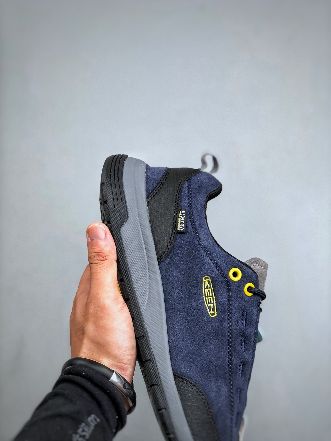 💰240美国人气户外品牌-科恩Keen Jasper 2 WP 贾斯珀都市系列复古低帮系带户外风露营徒步登山运动训练鞋 原楦型开发纸版#采用固色翻毛皮鞋面材质#内嵌高密度EVA发泡缓震脚垫#外置一体式包裹防滑防剐蹭耐磨橡胶大底❗向经典的90年代致敬！山系神级鞋履 
尺码：38-45