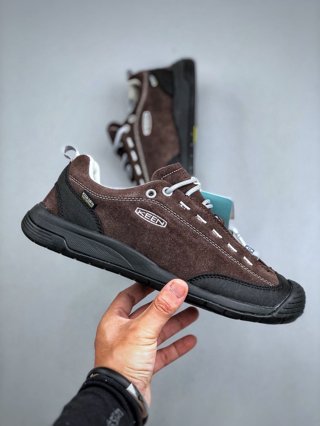💰240 美国人气户外品牌-科恩Keen Jasper 2 WP 贾斯珀都市系列复古低帮系带户外风露营徒步登山运动训练鞋 原楦型开发纸版#采用固色翻毛皮鞋面材质#内嵌高密度EVA发泡缓震脚垫#外置一体式包裹防滑防剐蹭耐磨橡胶大底❗向经典的90年代致敬！山系神级鞋履 
尺码：38-45