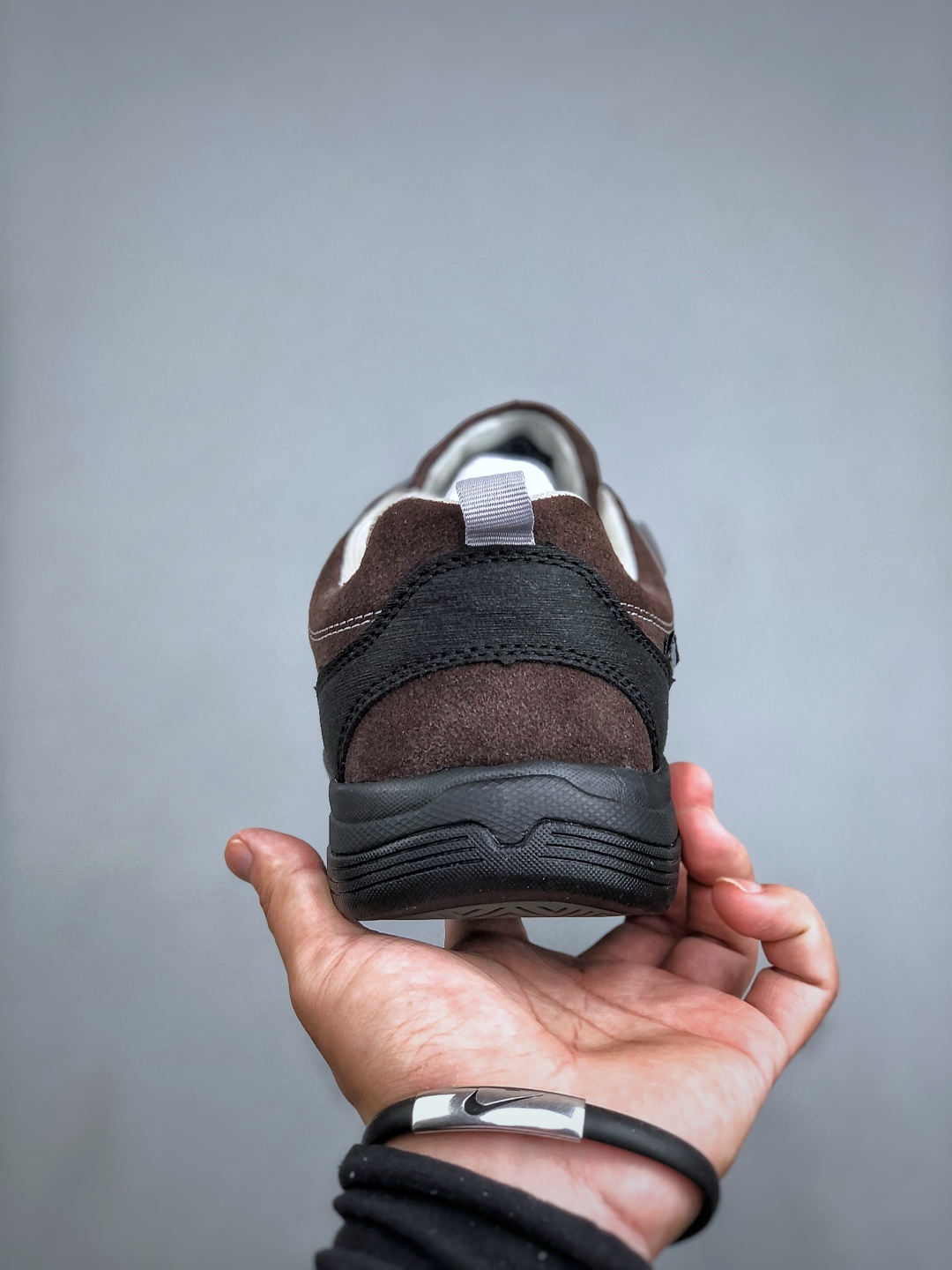 💰240 美国人气户外品牌-科恩Keen Jasper 2 WP 贾斯珀都市系列复古低帮系带户外风露营徒步登山运动训练鞋 原楦型开发纸版#采用固色翻毛皮鞋面材质#内嵌高密度EVA发泡缓震脚垫#外置一体式包裹防滑防剐蹭耐磨橡胶大底❗向经典的90年代致敬！山系神级鞋履 
尺码：38-45