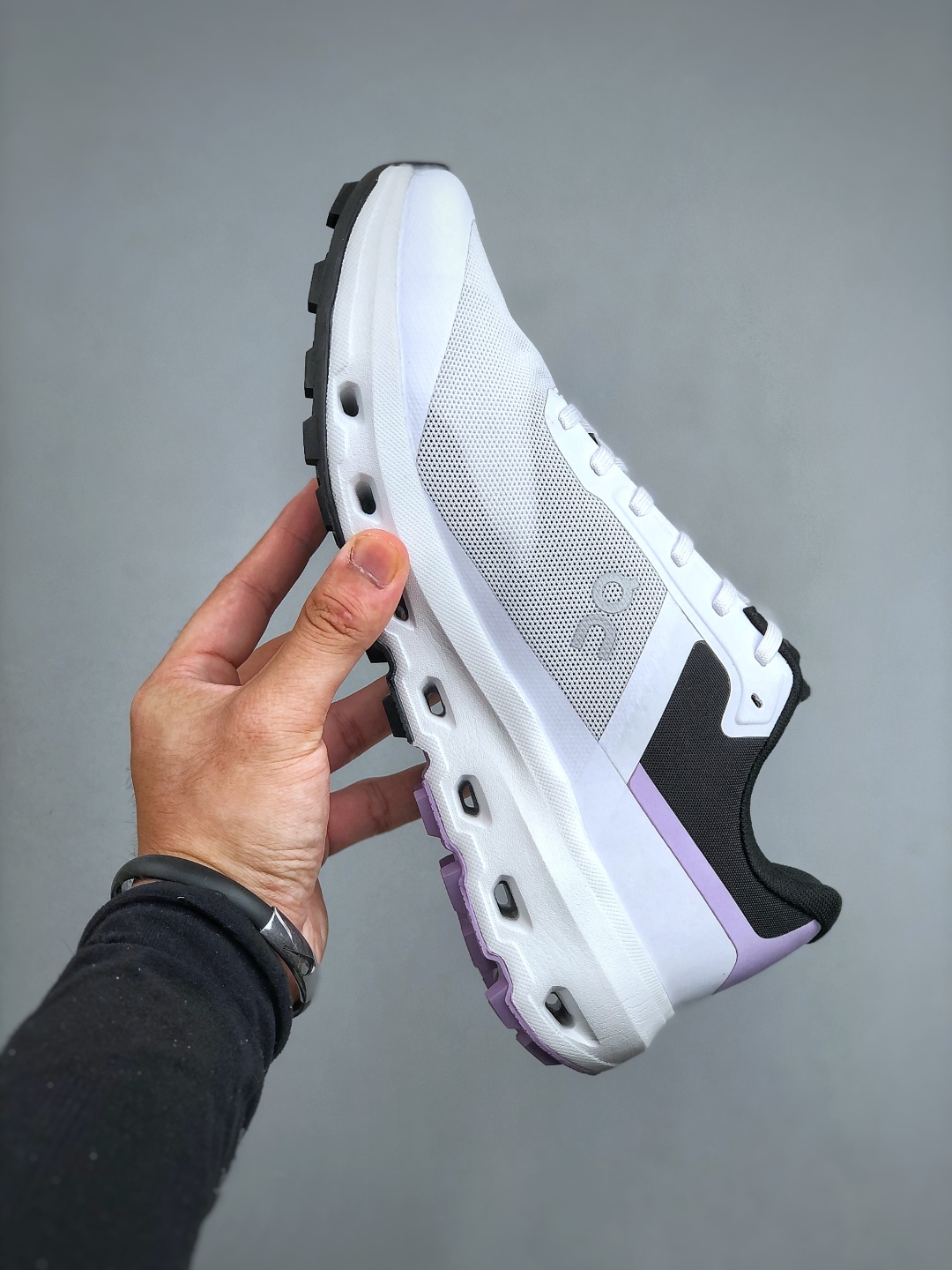 💰220 On昂跑Cloudpulse Next 轻量运动休闲鞋 尺码：36-46