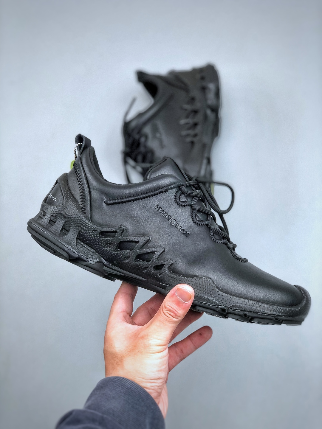 280 Ecco爱步BIOM真皮运动鞋 防滑健步慢跑鞋 健步探索系列热门款式