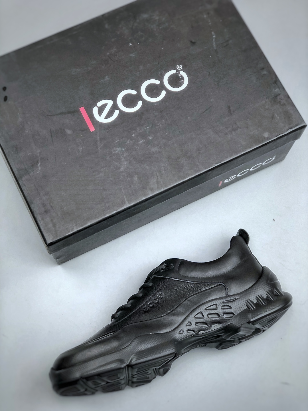 ECCO爱步运动鞋男鞋 秋冬真皮休闲防滑跑步鞋