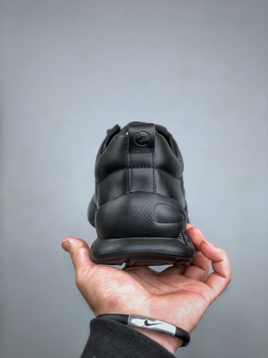 ECCO爱步运动鞋男鞋 秋冬真皮休闲防滑跑步鞋