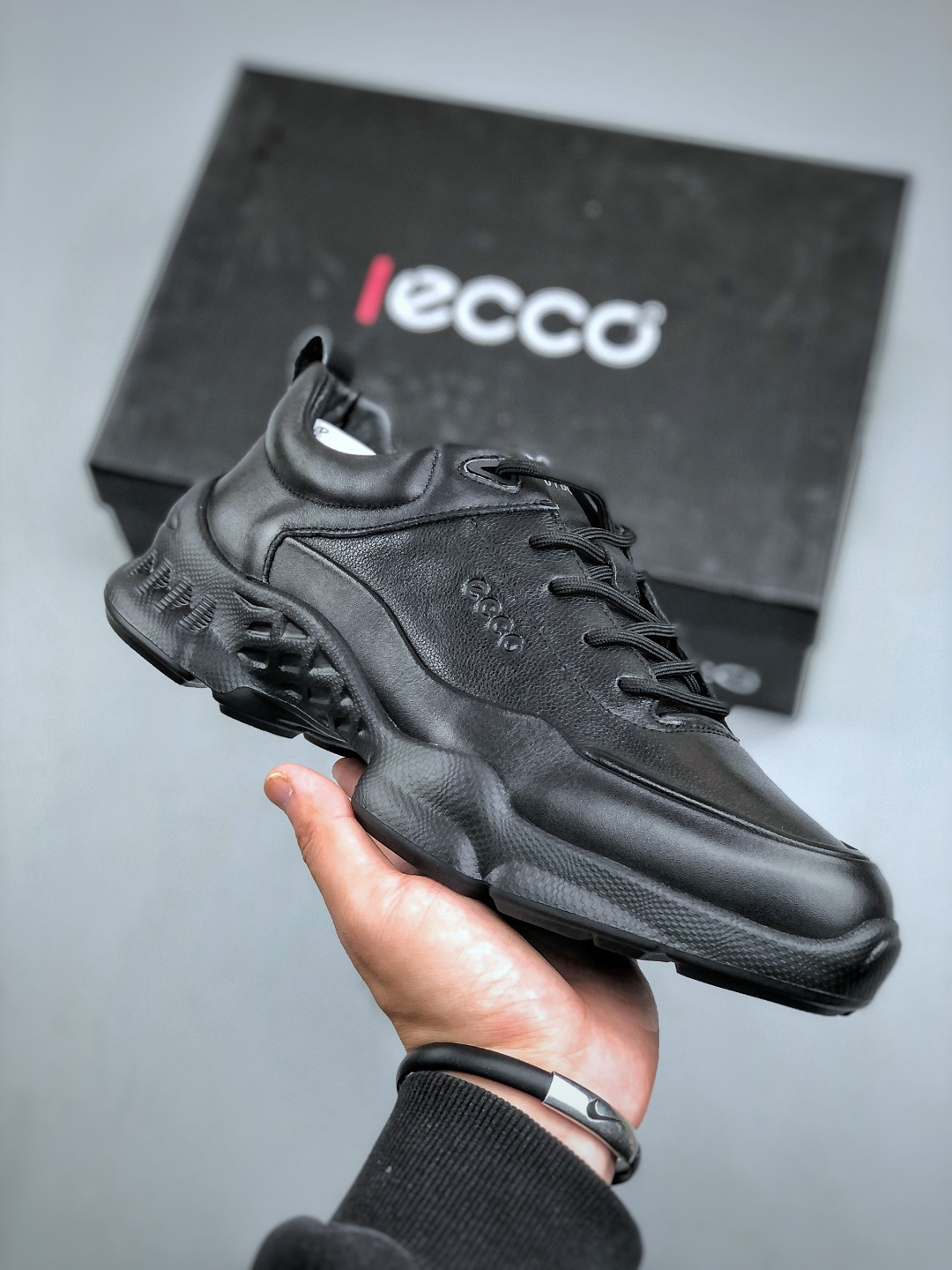 ECCO爱步运动鞋男鞋 秋冬真皮休闲防滑跑步鞋