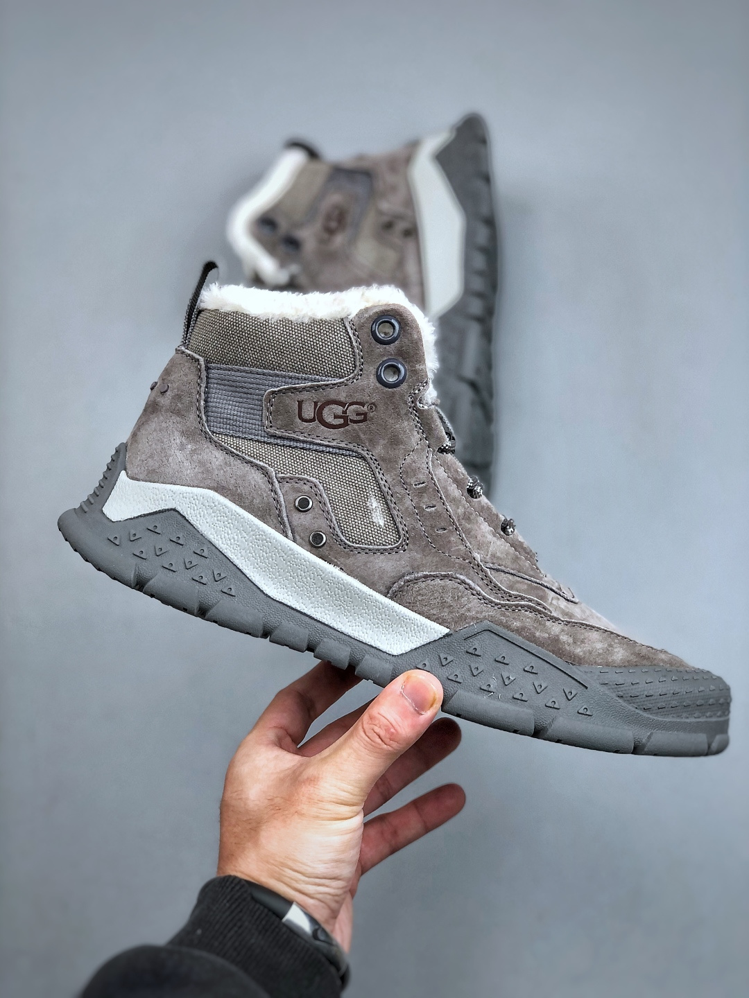 美国轻奢品牌UGG Tasman Weather Hybrid 塔斯曼混合系列户外中帮休闲马丁靴雪地靴