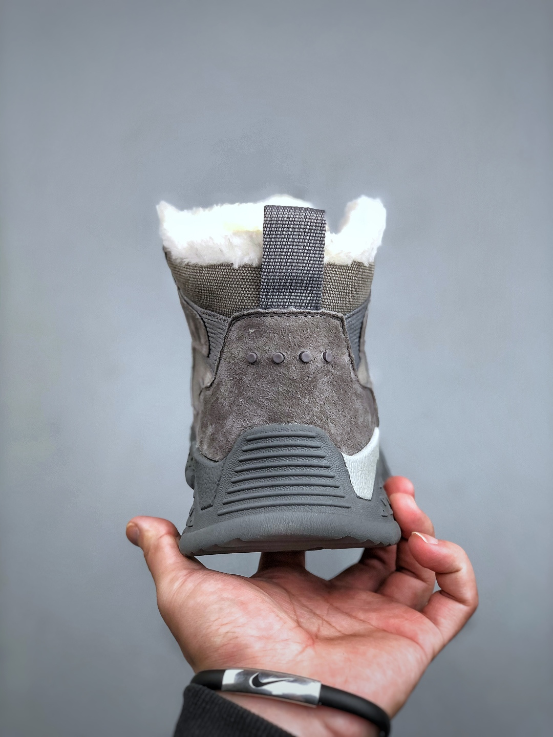 美国轻奢品牌UGG Tasman Weather Hybrid 塔斯曼混合系列户外中帮休闲马丁靴雪地靴