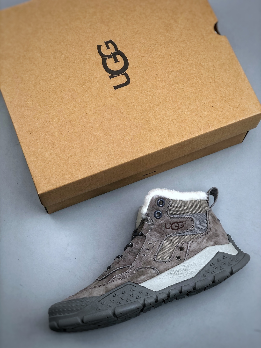 美国轻奢品牌UGG Tasman Weather Hybrid 塔斯曼混合系列户外中帮休闲马丁靴雪地靴