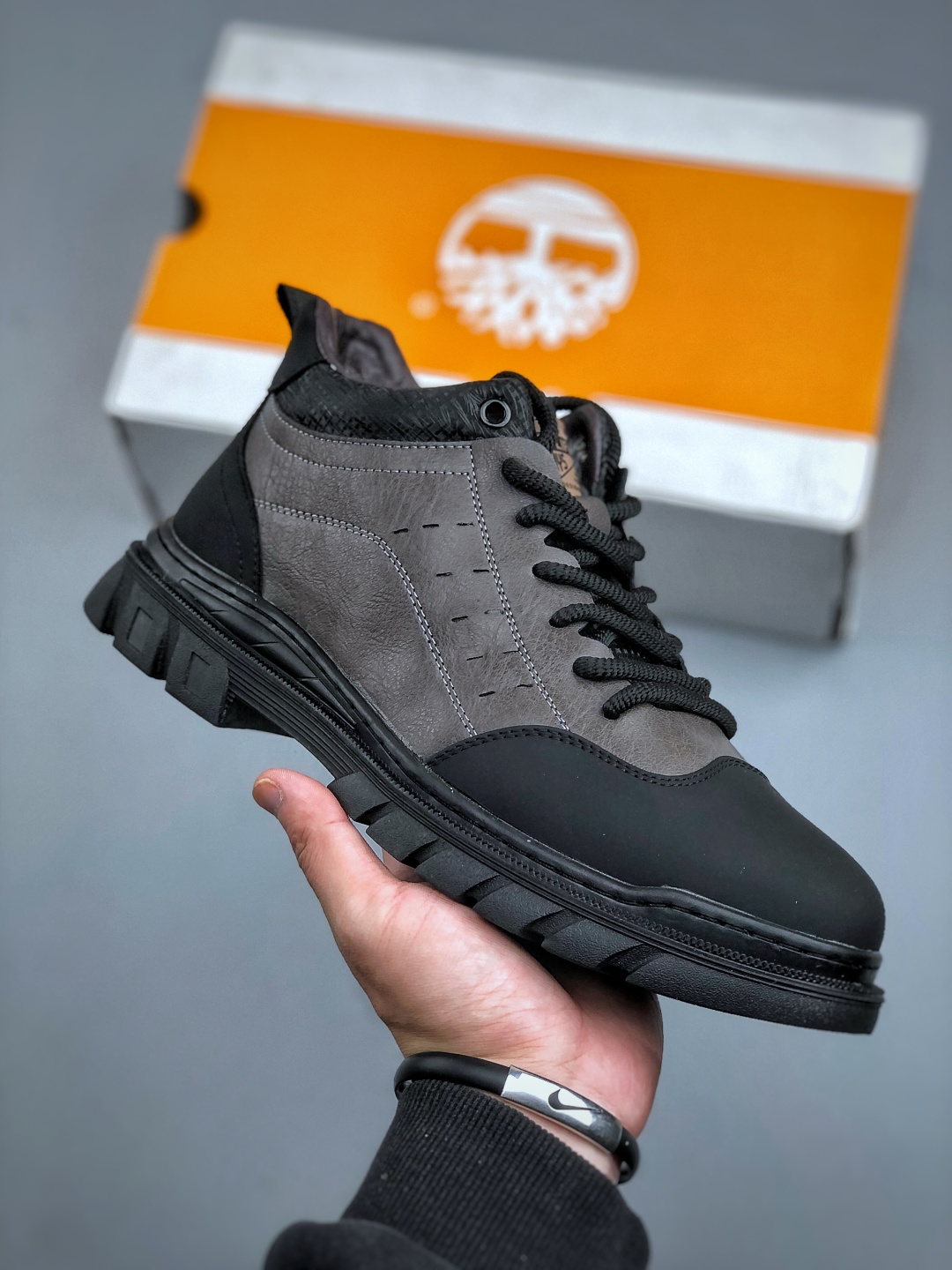 Timberland 天伯伦/添柏岚经典款 25ss新款中帮加绒 TB23066 Timberland 天伯伦/添柏岚经典款 25ss新款中帮加绒 TB23066