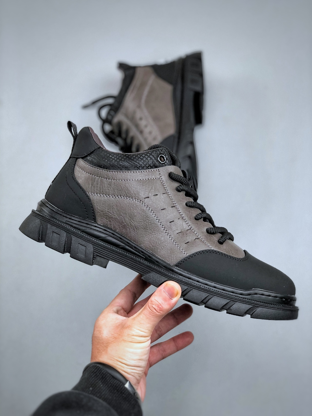 Timberland 天伯伦/添柏岚经典款 25ss新款中帮加绒 TB23066 Timberland 天伯伦/添柏岚经典款 25ss新款中帮加绒 TB23066