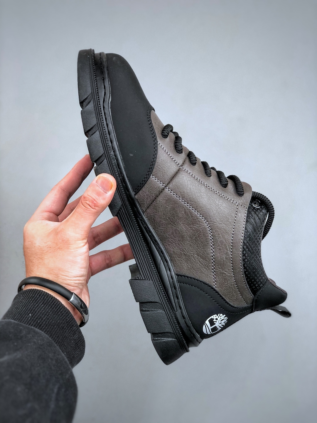 Timberland 天伯伦/添柏岚经典款 25ss新款中帮加绒 TB23066 Timberland 天伯伦/添柏岚经典款 25ss新款中帮加绒 TB23066